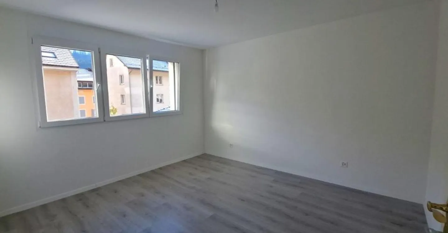 St-Imier, appartamento di 4,5 locali al 1° piano con balcone - Foto 7 di 11