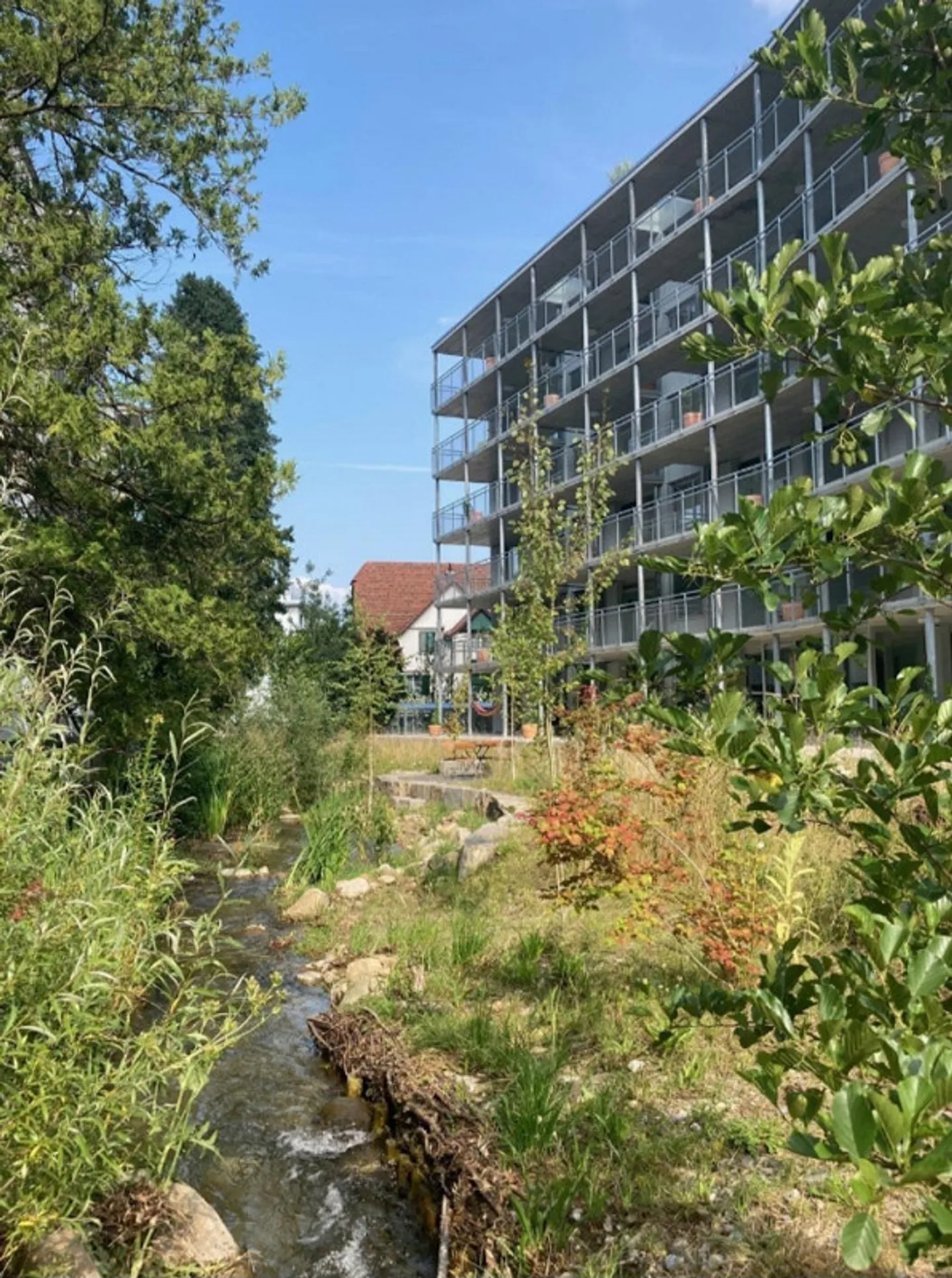 Modernes Apartment in Kriens - Foto 2 von 9