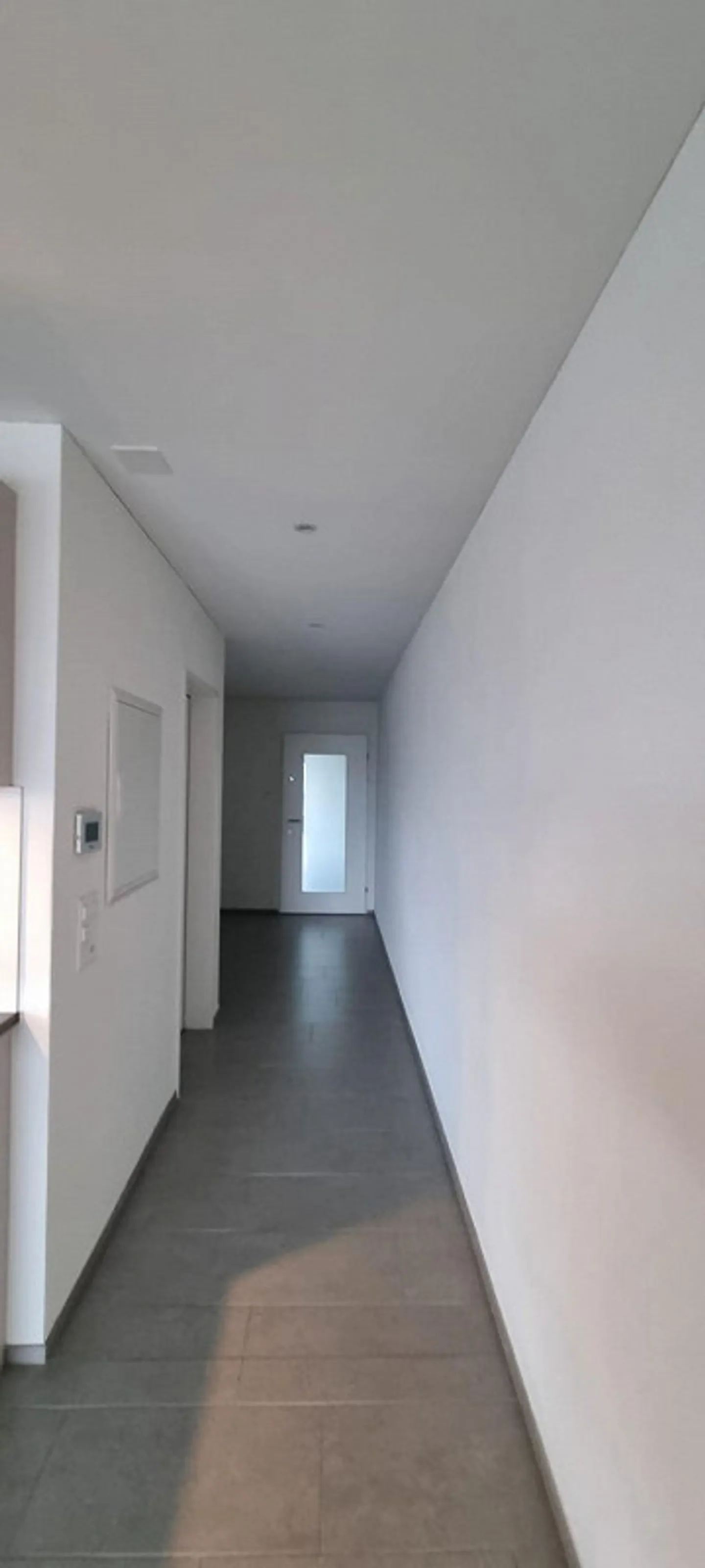 2½-room apartment with spacious balcony in central location - Photo 7 of 7