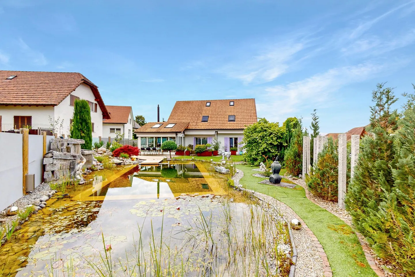 A lot of space and greenery! - Photo 3 of 5