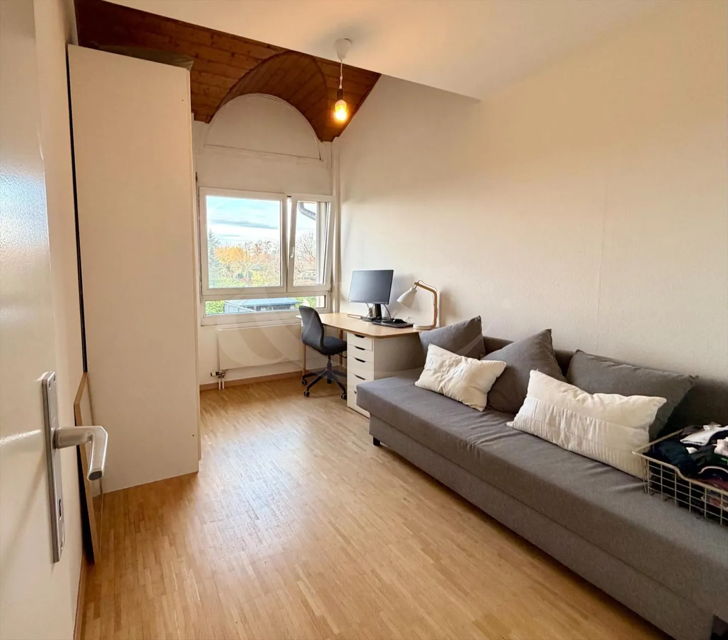 Villa adiacente tranquilla in un quartiere residenziale di Veyrier - Foto 8 di 11