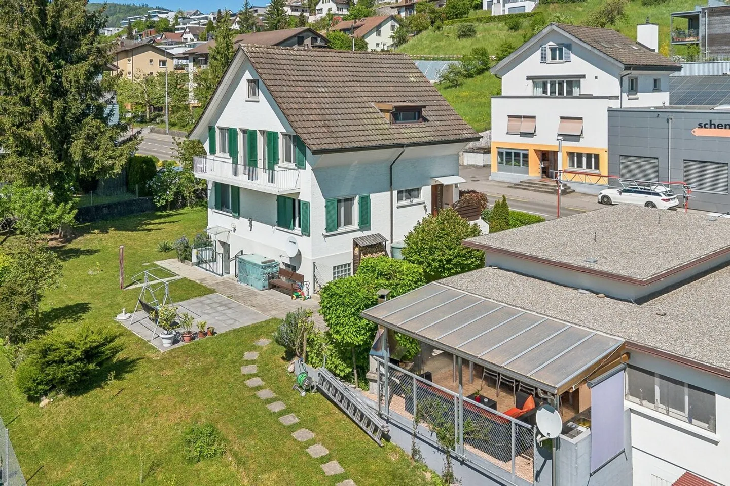 Charmantes Einfamilienhaus mit Garten - Foto 1 von 9