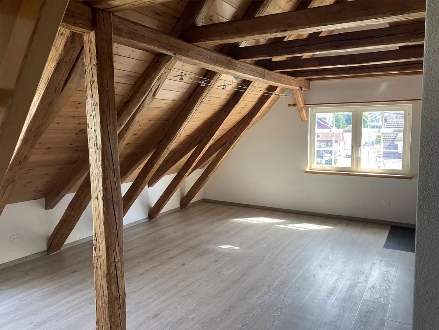 Penthouse de 4.5 pièces avec terrasse - Photo 7 sur 14