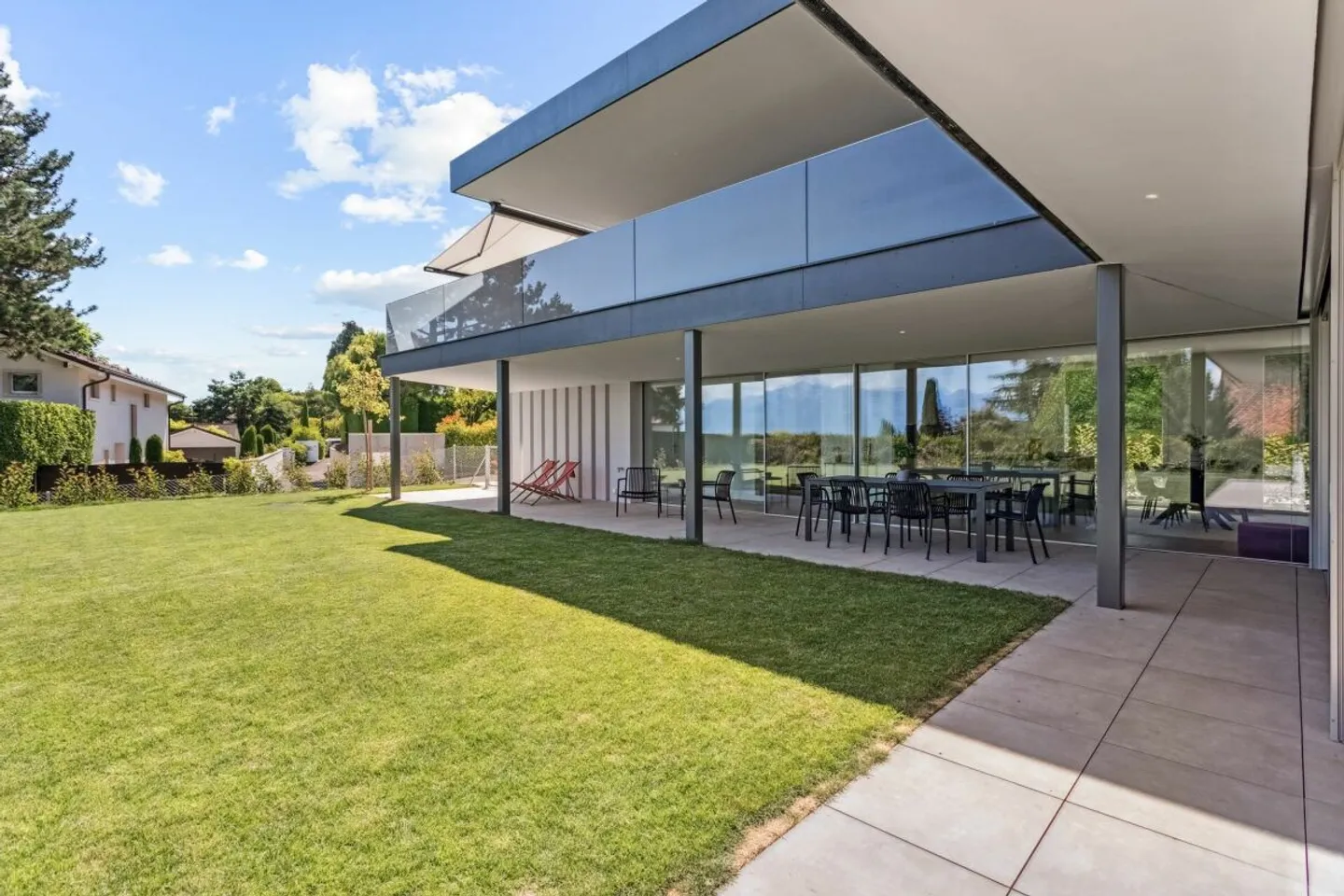 Exceptional new apartment with garden - Photo 2 of 13