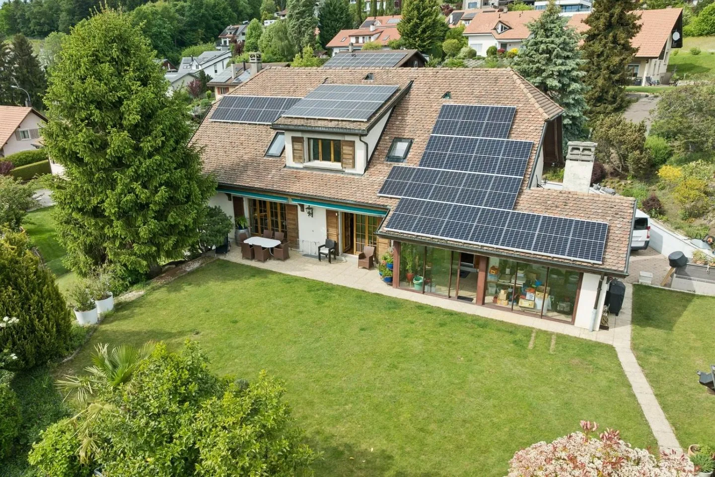 Immergiti nel fascino di questa casa unica a Ursy - Foto 1 di 13