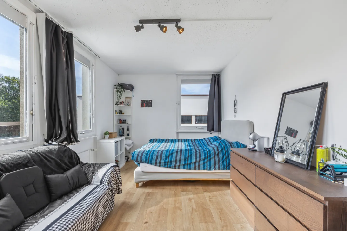 Ideal for Investors – 5-7% Return in Fenil - Photo 3 of 7