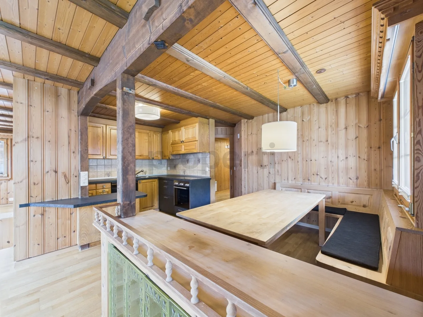 Charming 5.5-room attic apartment in a central location in Sedrun - Photo 2 of 13