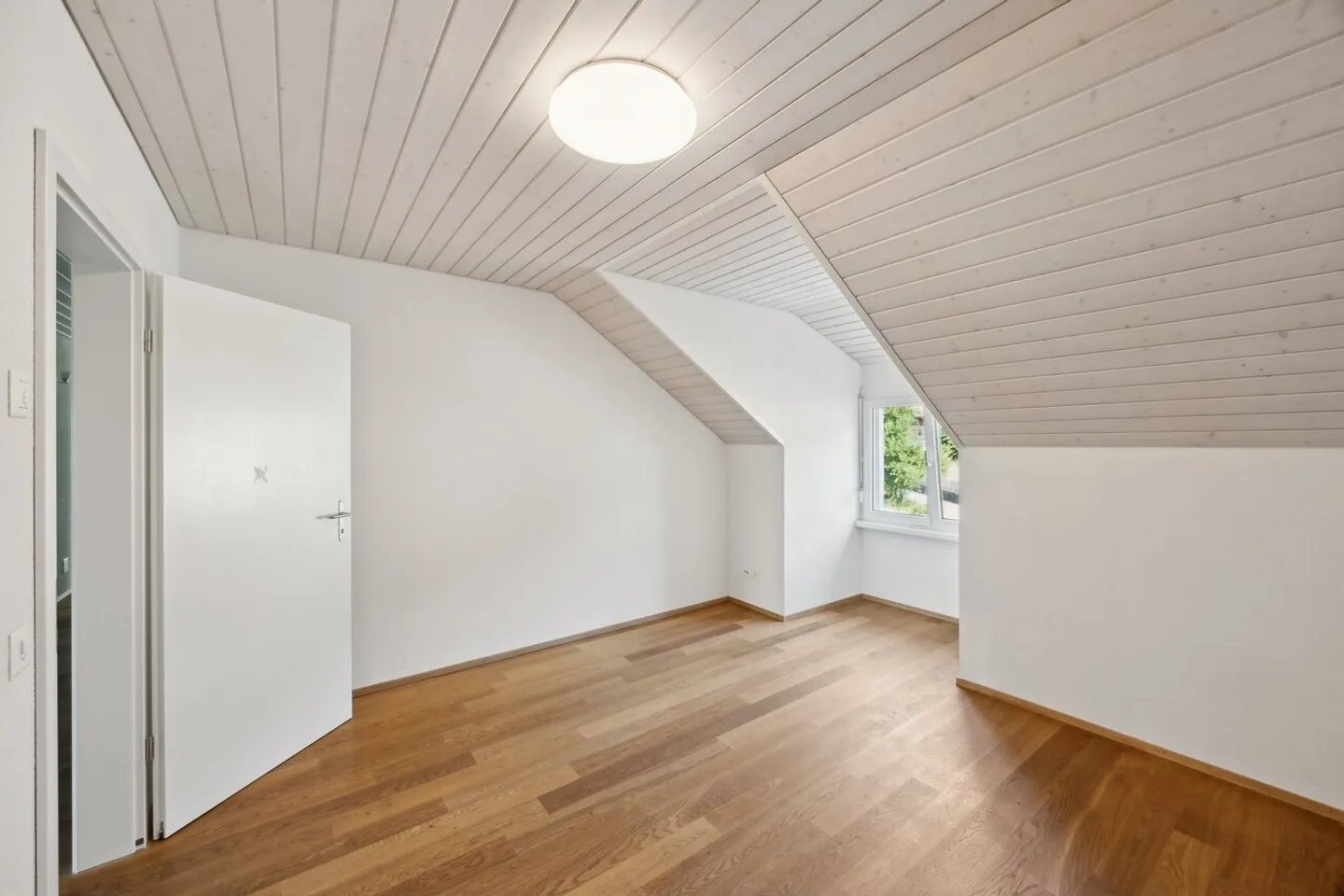 Charming Attic Apartment - Close to Nature and Quiet - Photo 6 of 9