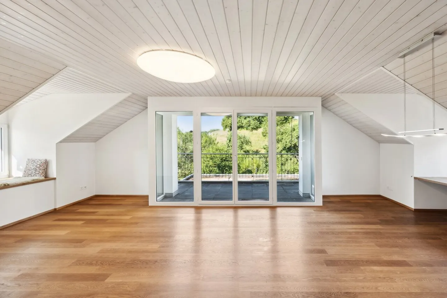Charming Attic Apartment - Close to Nature and Quiet - Photo 4 of 9