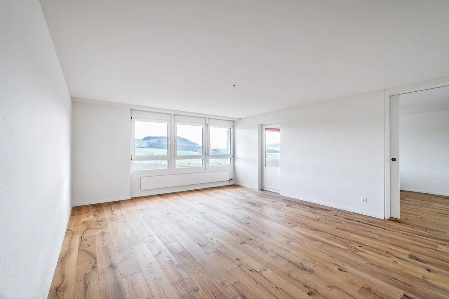 La tua nuova casa con vista - 4,5 stanze al 10° piano di Liebrüti - Foto 4 di 9