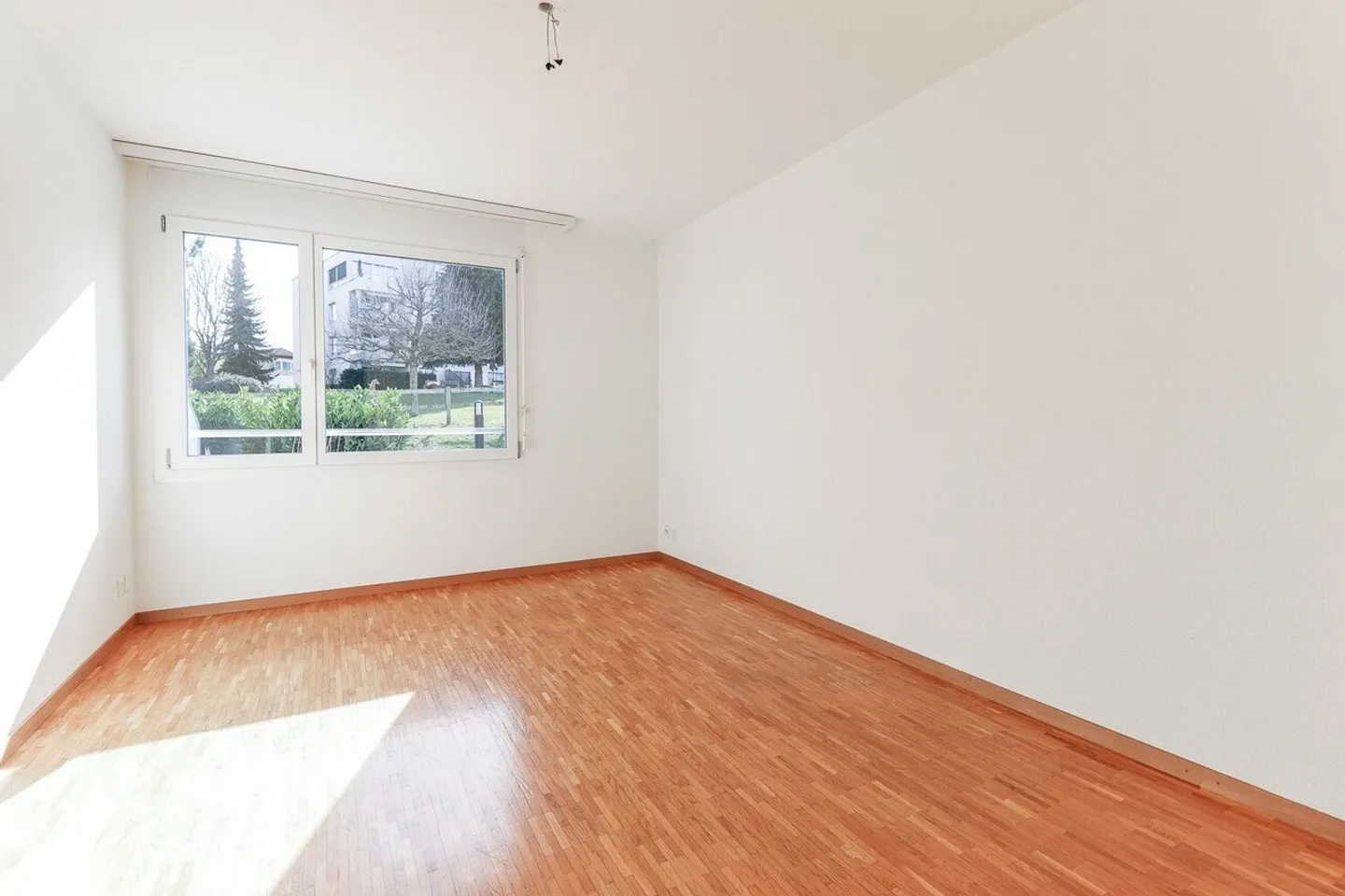 Charmantes 3.5 Zimmer in einem familienfreundlichen Viertel - Foto 8 von 12