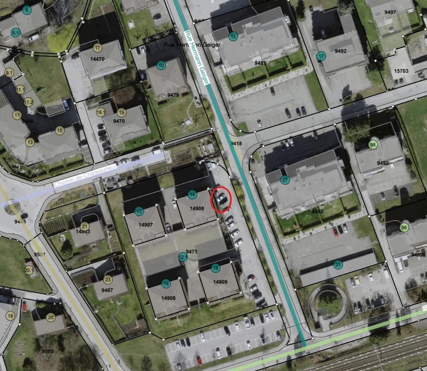 SION | Outdoor parking space - Photo 2 of 2