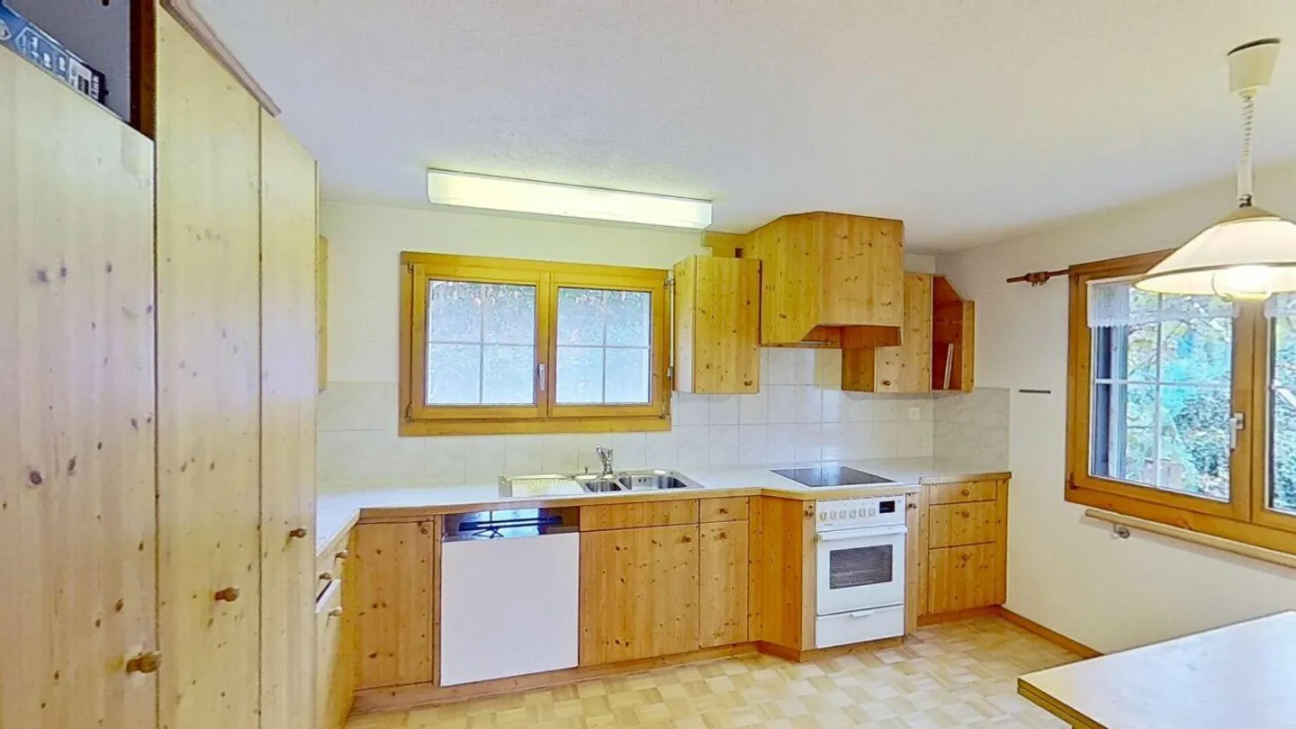 Spacious Apartment in a Quiet Neighborhood - Photo 2 of 13