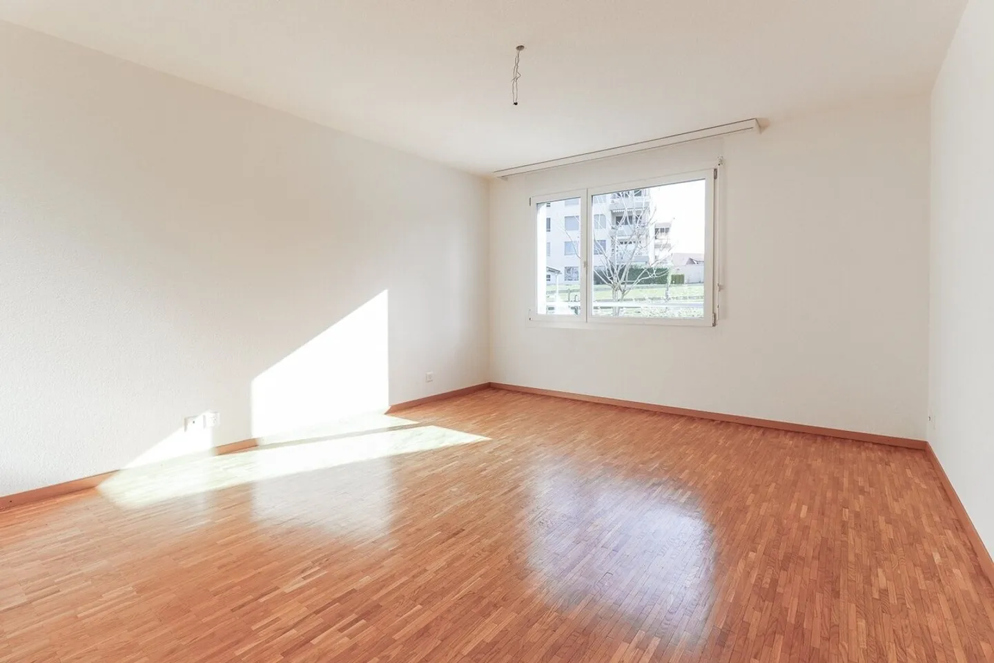 Charmantes 3.5 Zimmer in einem familienfreundlichen Viertel - Foto 9 von 12