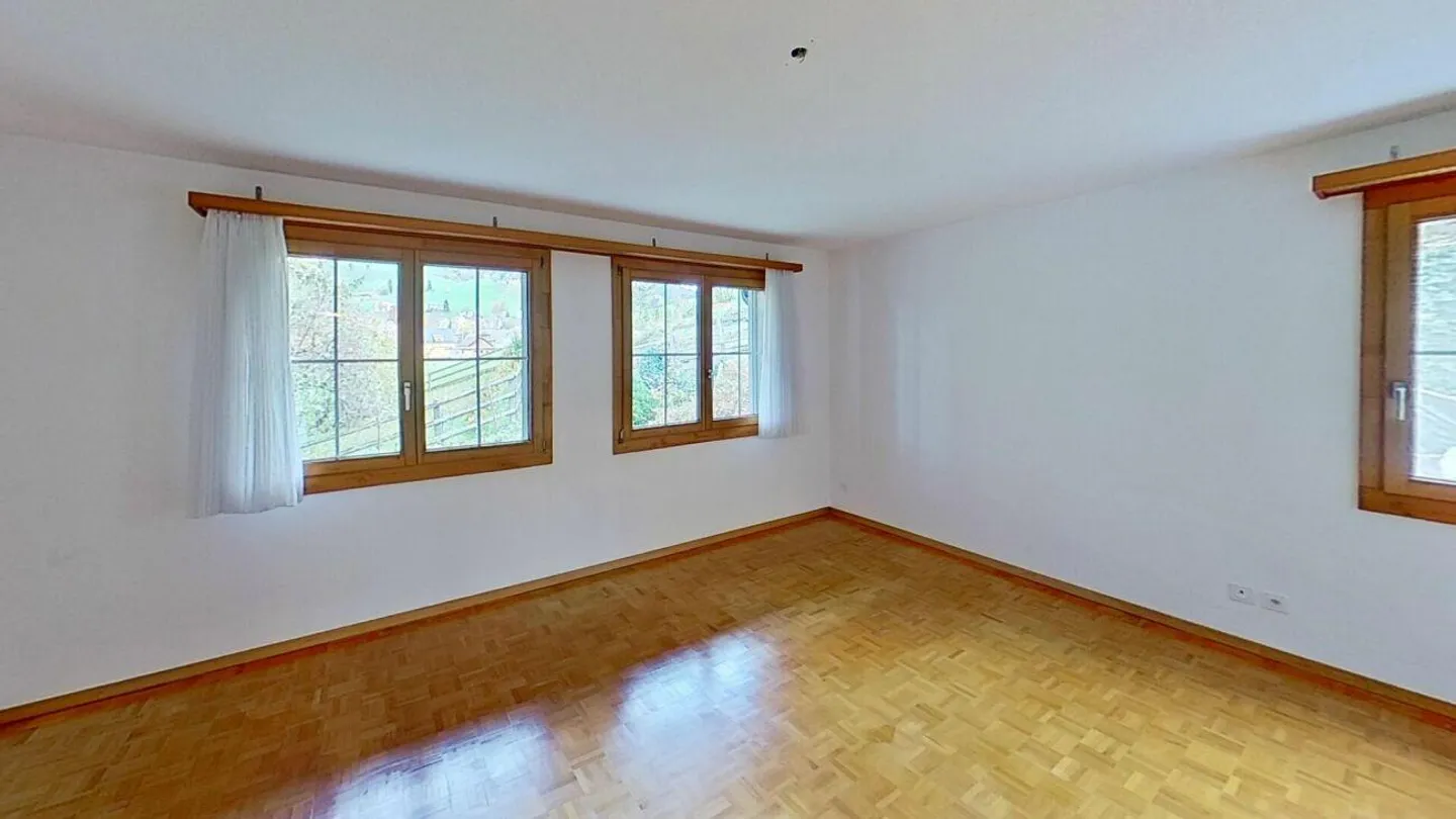 Spacious Apartment in a Quiet Neighborhood - Photo 7 of 13