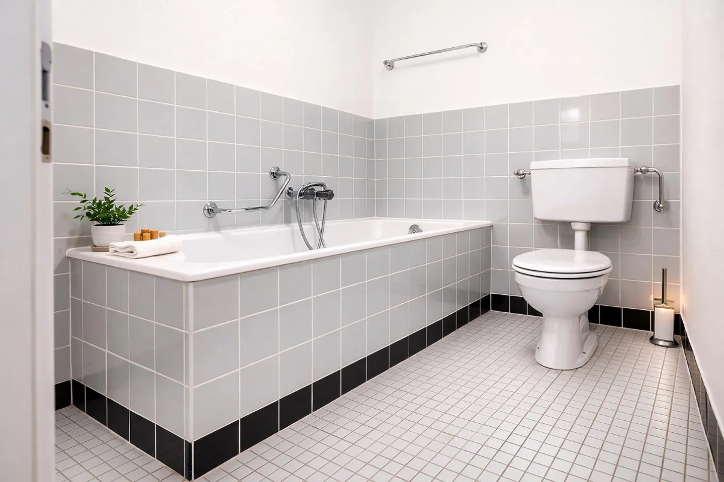 1.5 Room Apartment 2nd Floor / 3rd Floor Right - Photo 6 of 6