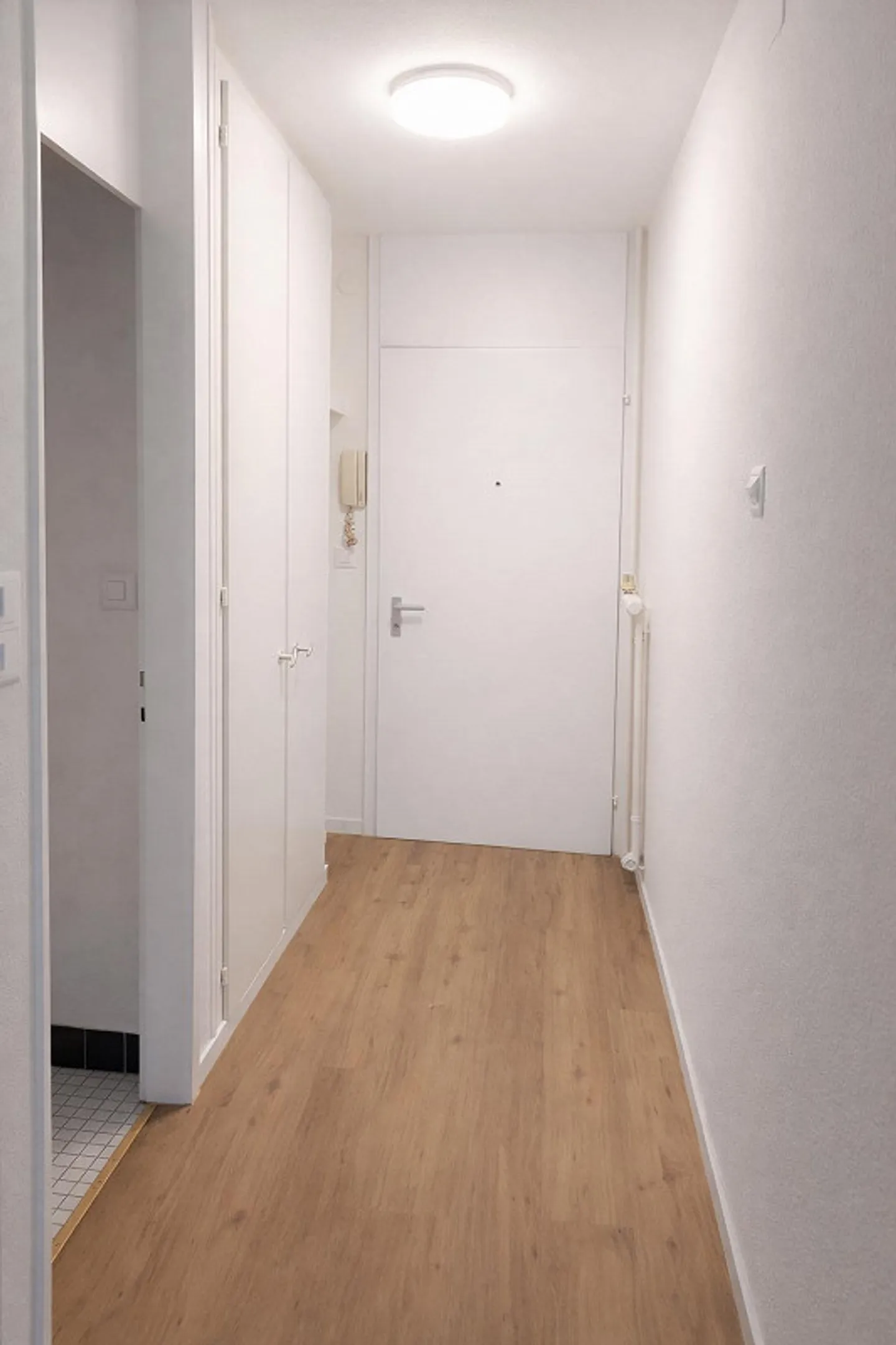 1.5 Room Apartment 2nd Floor / 3rd Floor Right - Photo 3 of 6