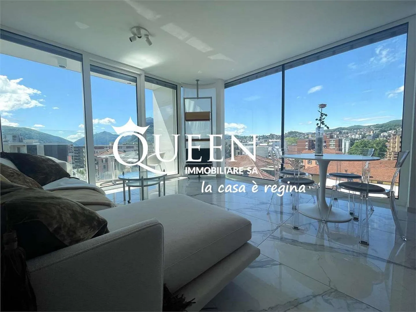 Lugano-Viganello: luminoso attico 2.5 locali - Foto 2 di 13