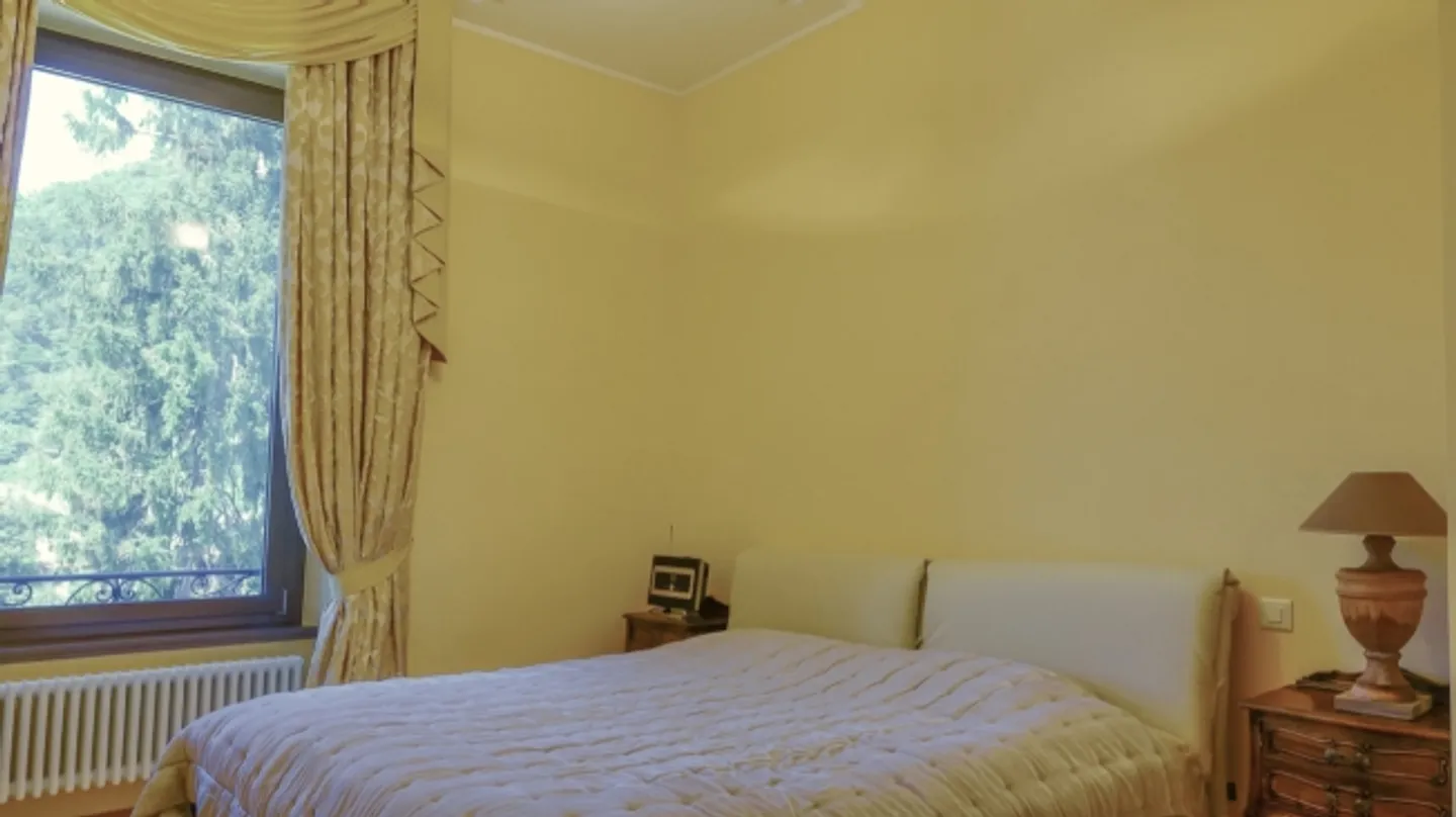 «Elegantes Penthouse direkt am Ufer des Luganersees» - Foto 10 von 14