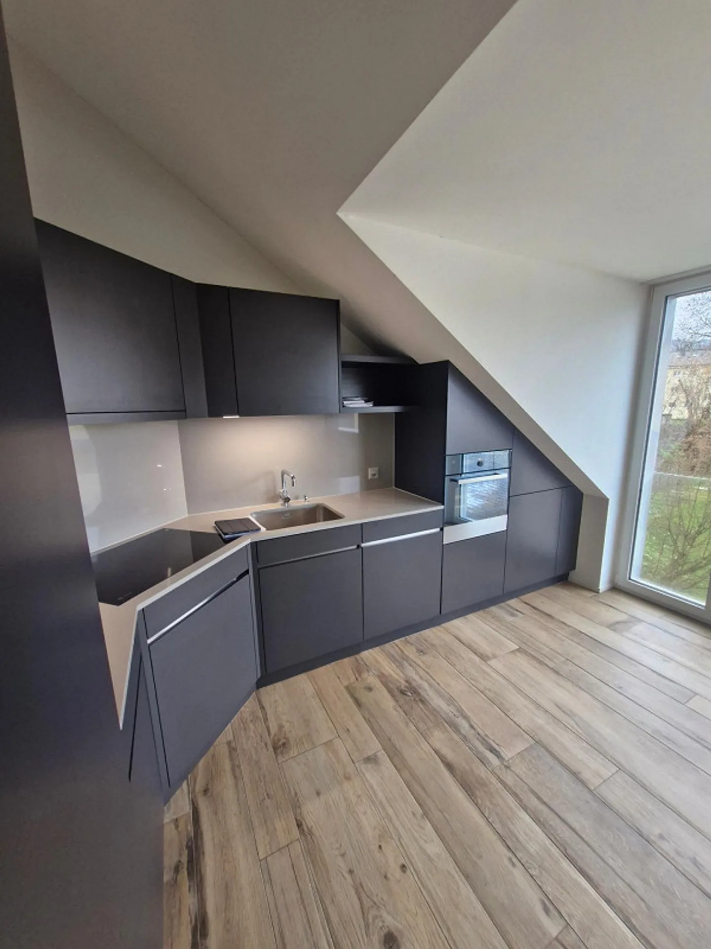 Exceptional 3.5 room attic apartment with condominium standard finish - Photo 1 of 6