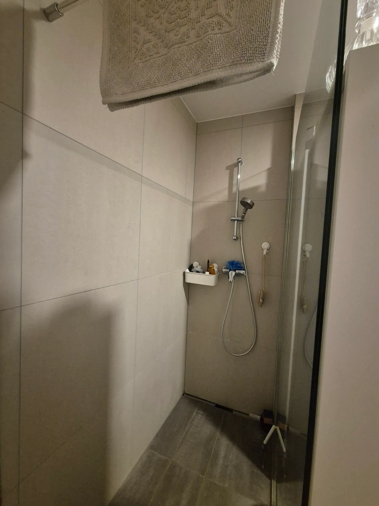 Rental building with 3 apartments, ideal for investments - Photo 8 of 14