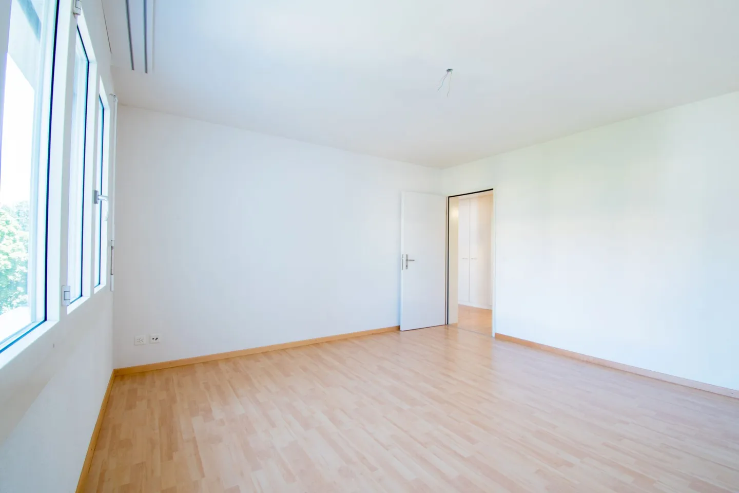 Bright | Child-friendly | with large cellar - Photo 7 of 12