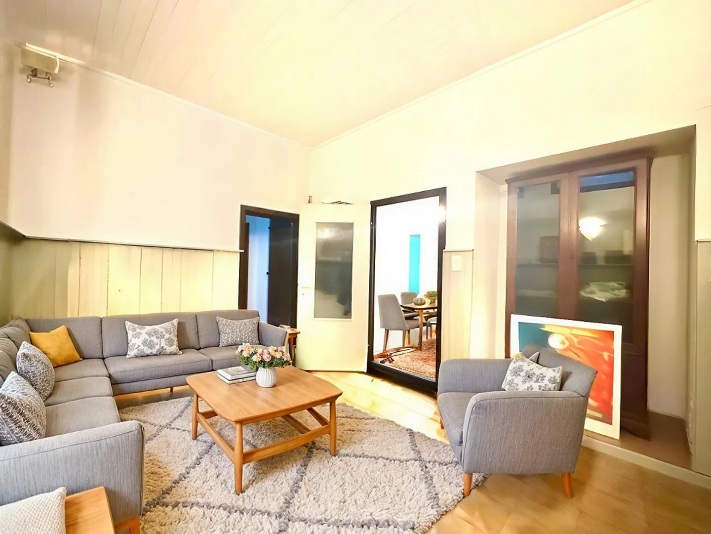 Charming Single-Family Home with 5.5 Rooms in Agno with Panoramic View - Photo 4 of 8