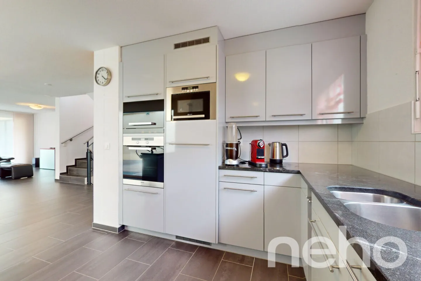 Casa unifamiliare indipendente di 5,5 locali con giardino - Foto 1 di 13