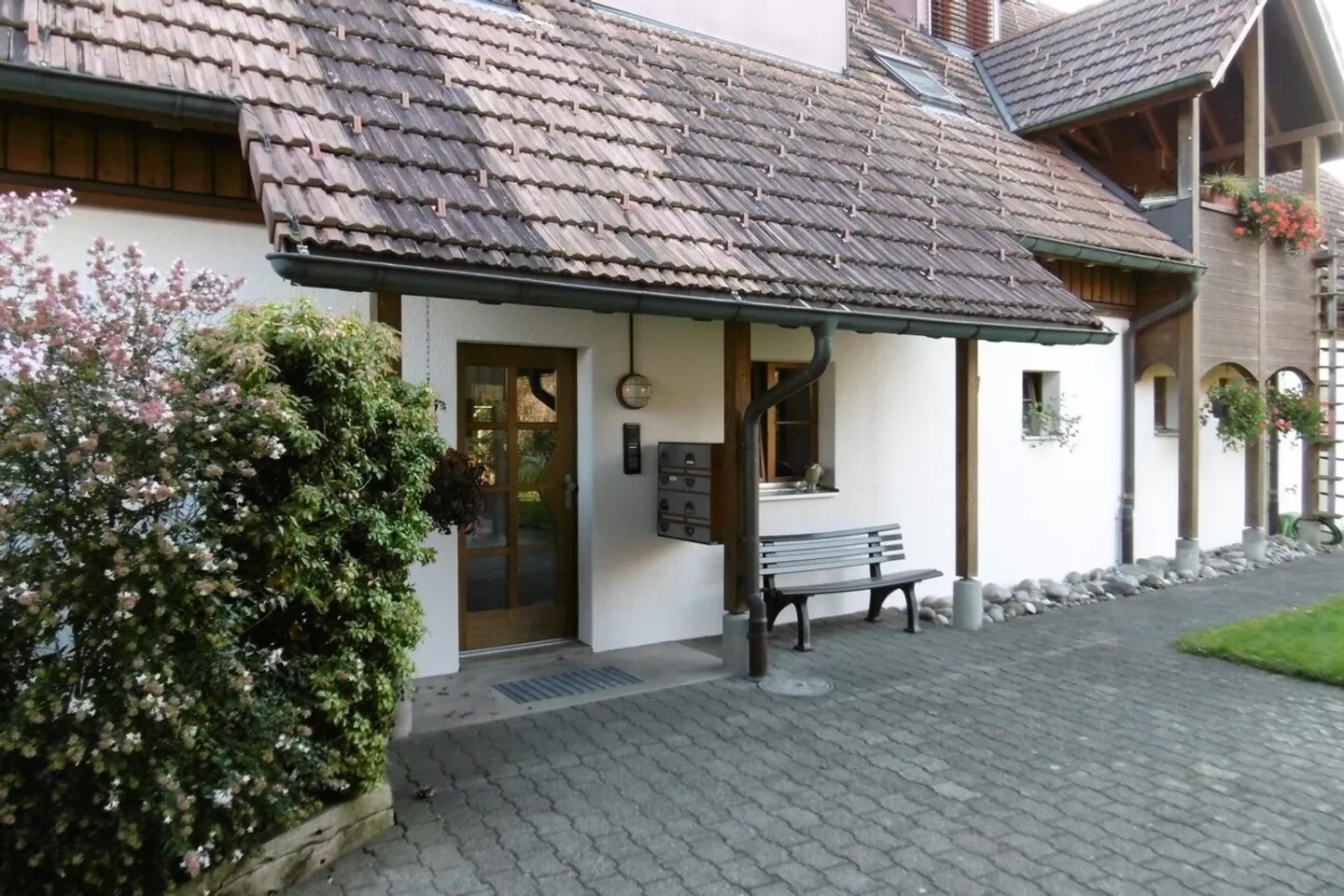 Attraktive 3.5-Zimmerwohnung EG mit Grillplatz - Foto 1 von 9