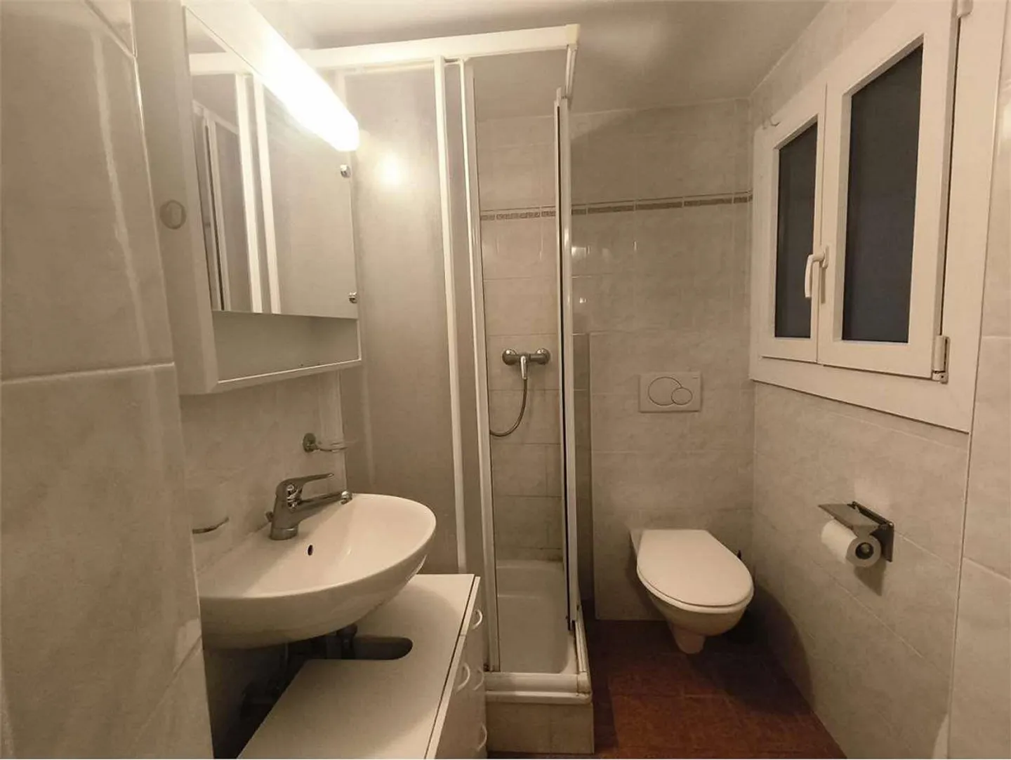 Davesco - Bright 3-Room Apartment at an Unbeatable Price - Near Lugano - Photo 4 of 6