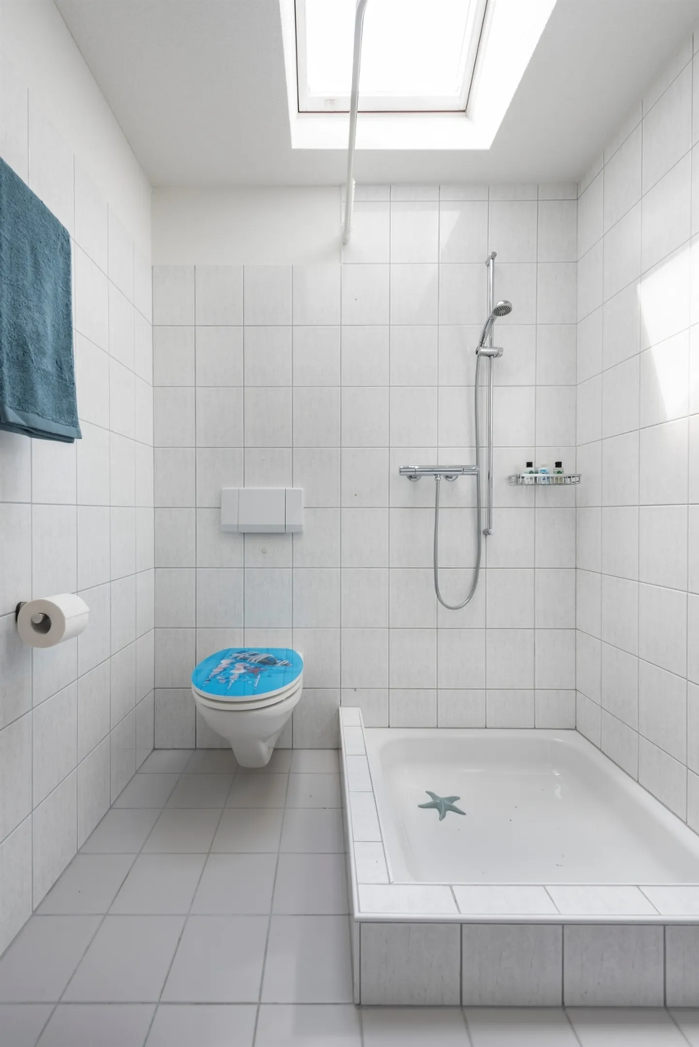 Charmante Dachwohnung mit Ausblick - Foto 5 von 8