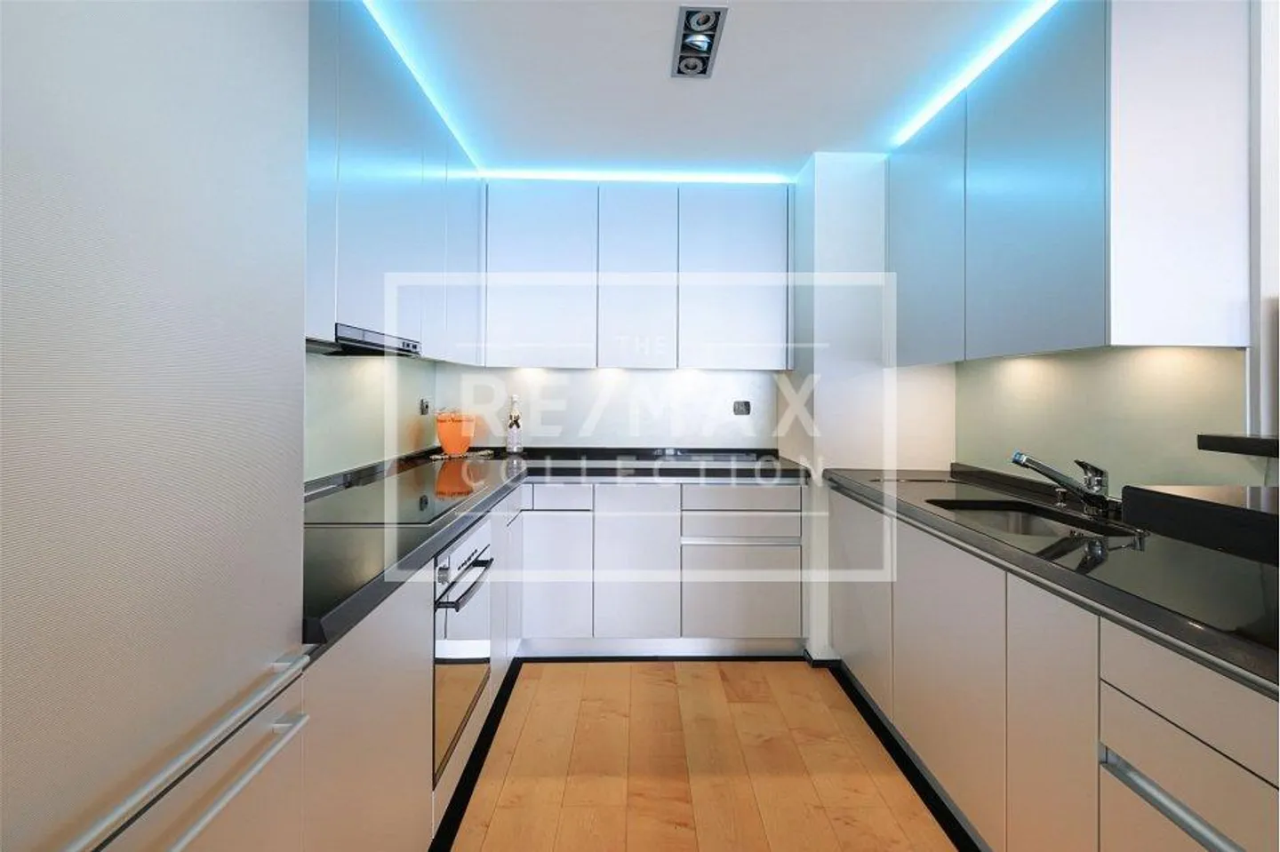 Exclusive 6.5-room apartment in a dream location - Photo 11 of 13
