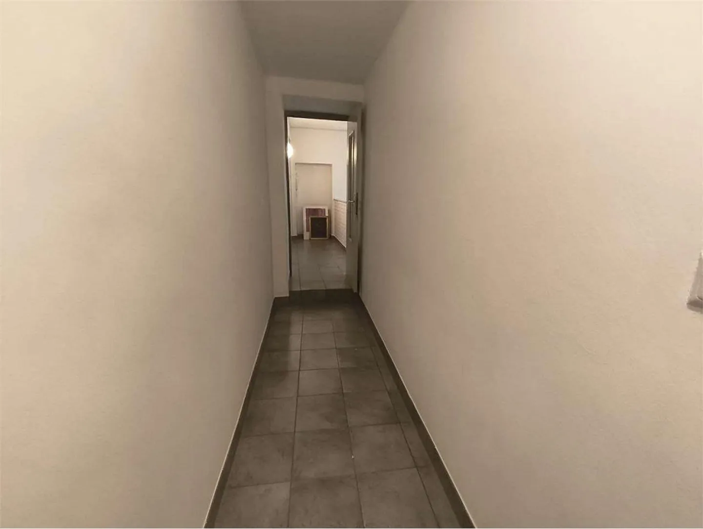 Davesco - Bright 3-Room Apartment at an Unbeatable Price - Near Lugano - Photo 5 of 6