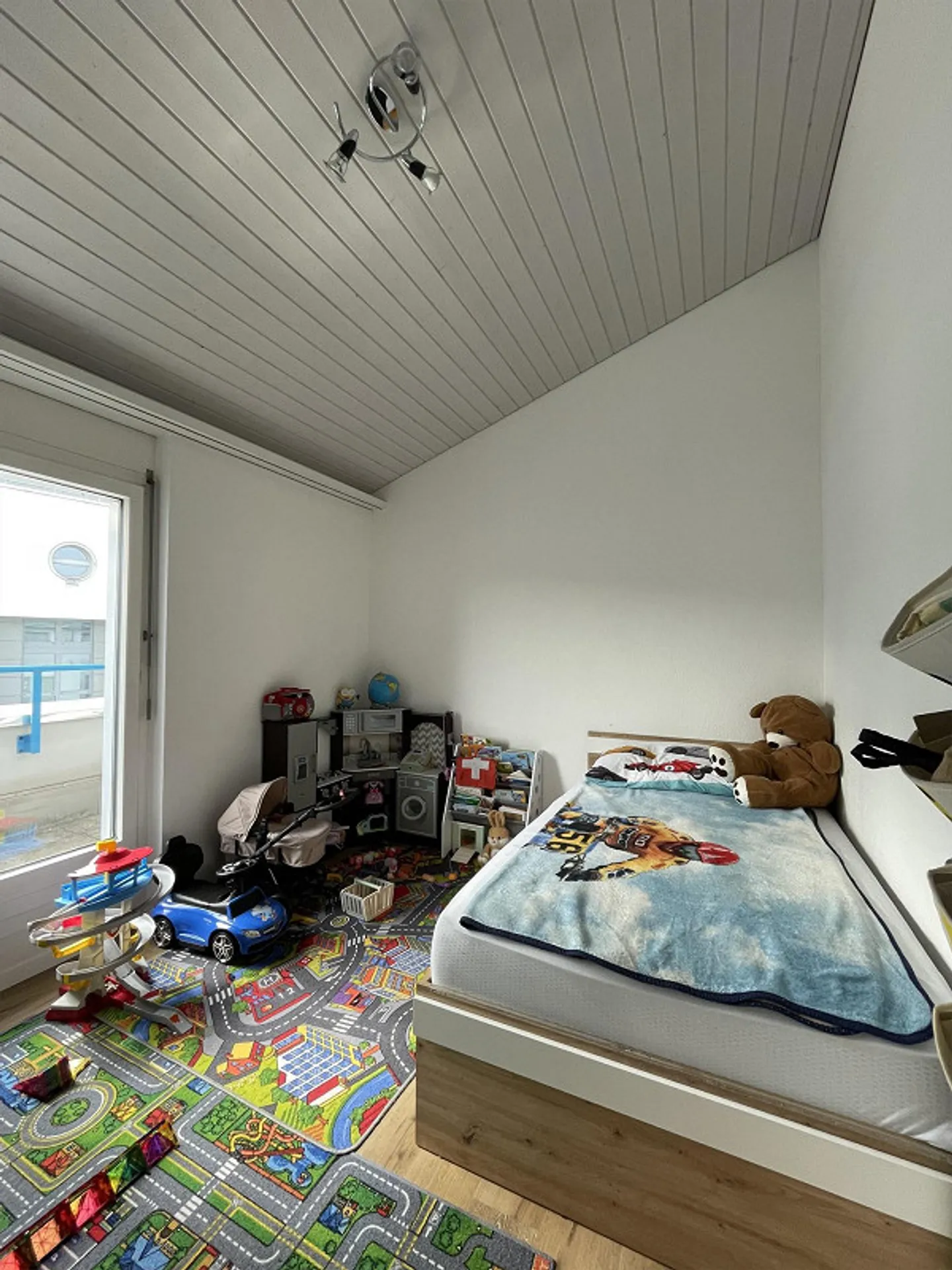 Appartement sous les combles lumineux de 3,5 pièces - Photo 7 sur 12