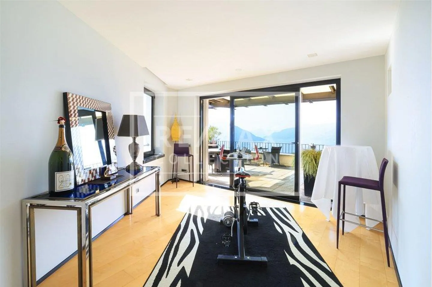 Exclusive 6.5-room apartment in a dream location - Photo 12 of 13