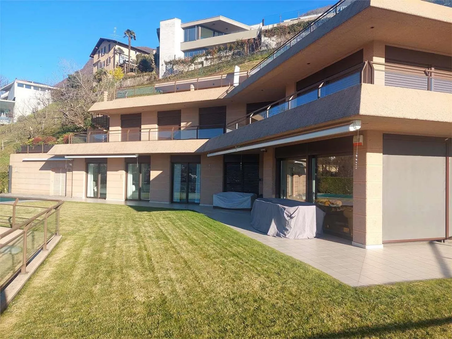2568_Ruvigliana, magnifico appartamento con vista lago - Foto 9 di 10