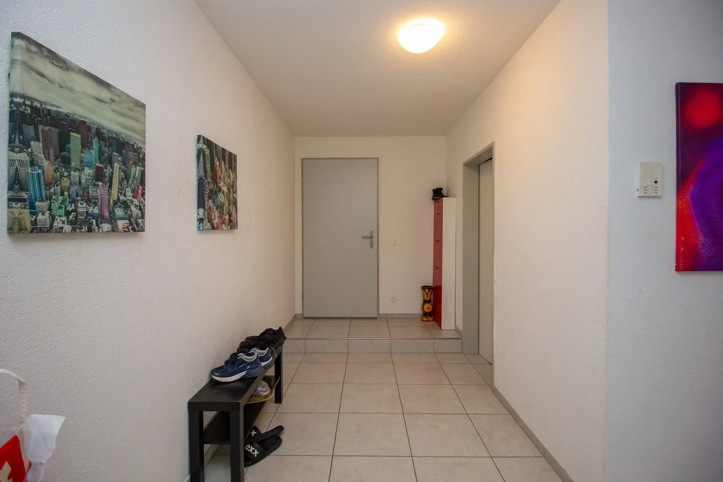 Ampio appartamento al piano terra situato nel centro di Hirschthal - Foto 2 di 8