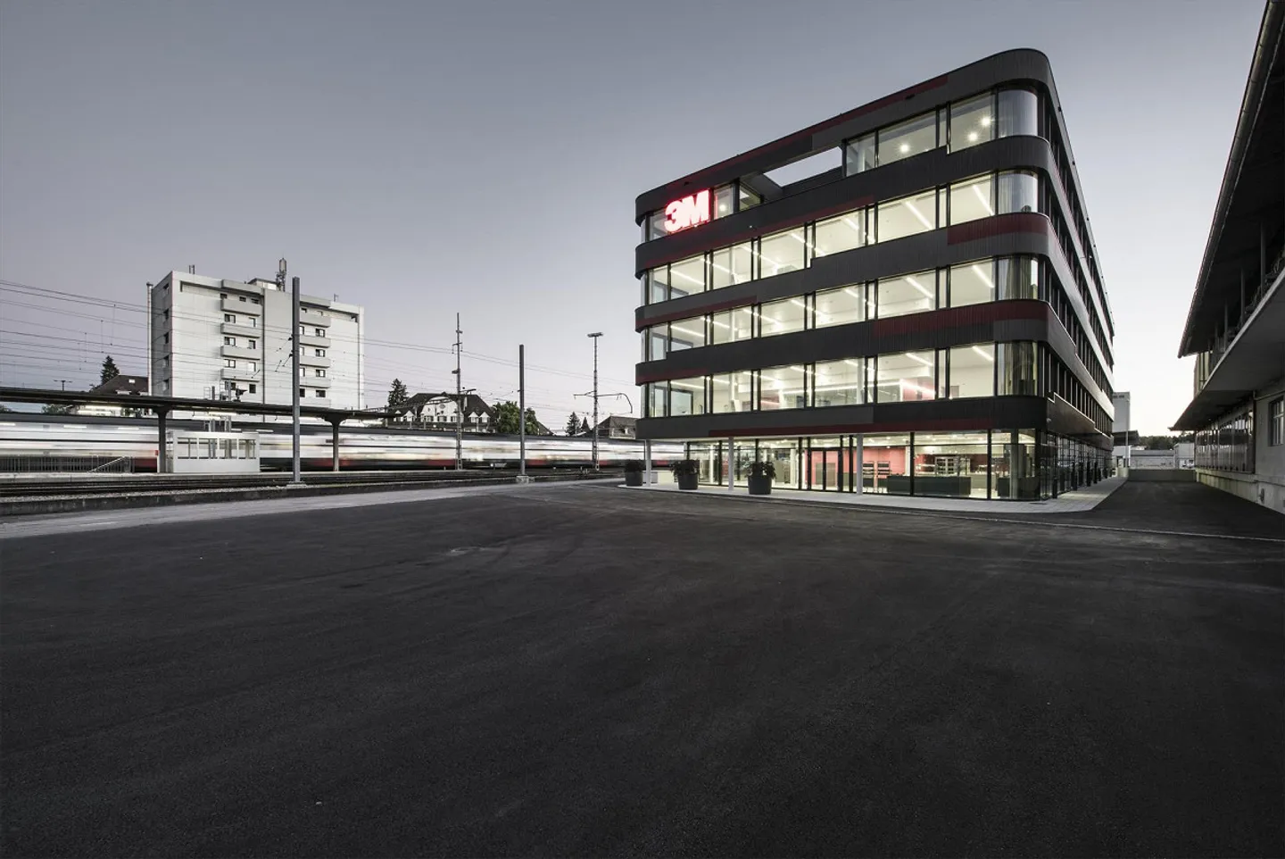 Bureaux modernes et de haute qualité directement à la gare - Photo 5 sur 6