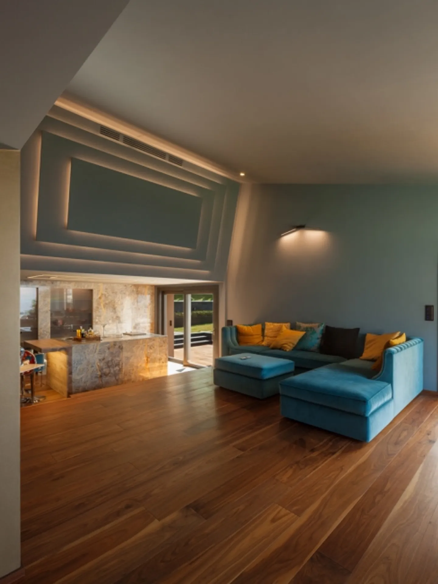 Modern Luxury Villa with Lake Lugano View, Swimming Pool and Boat Dock - Photo 10 of 20