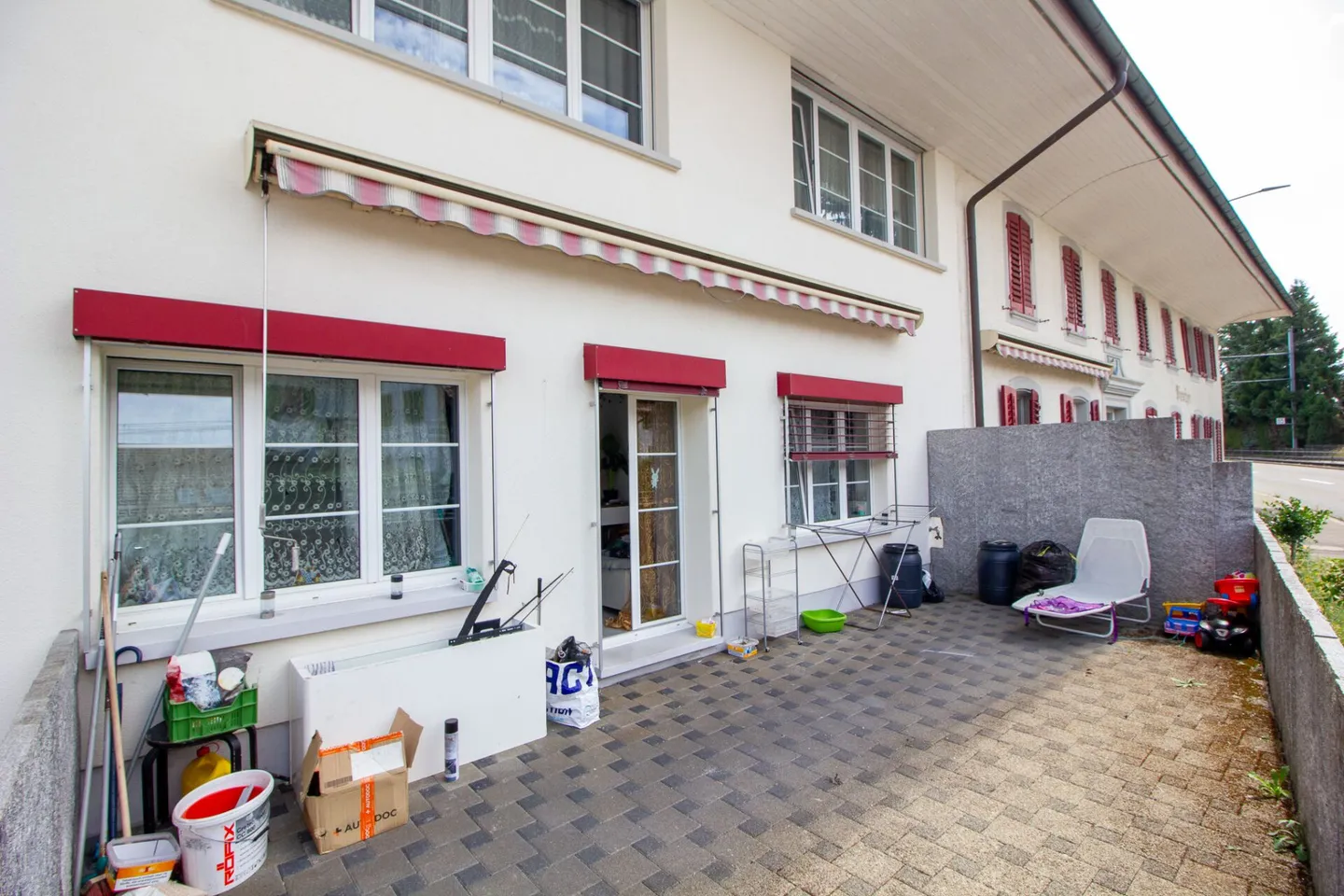 Ampio appartamento al piano terra situato nel centro di Hirschthal - Foto 6 di 8