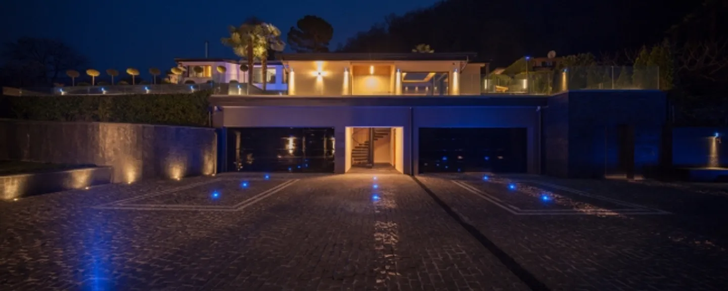 Modern Luxury Villa with Lake Lugano View, Swimming Pool and Boat Dock - Photo 7 of 20