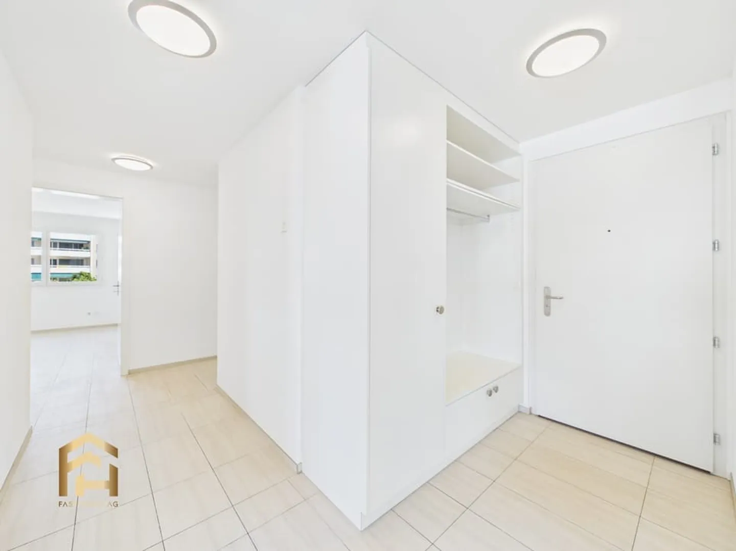 Spacious Family Apartment in Central Location in Naters - Photo 12 of 13