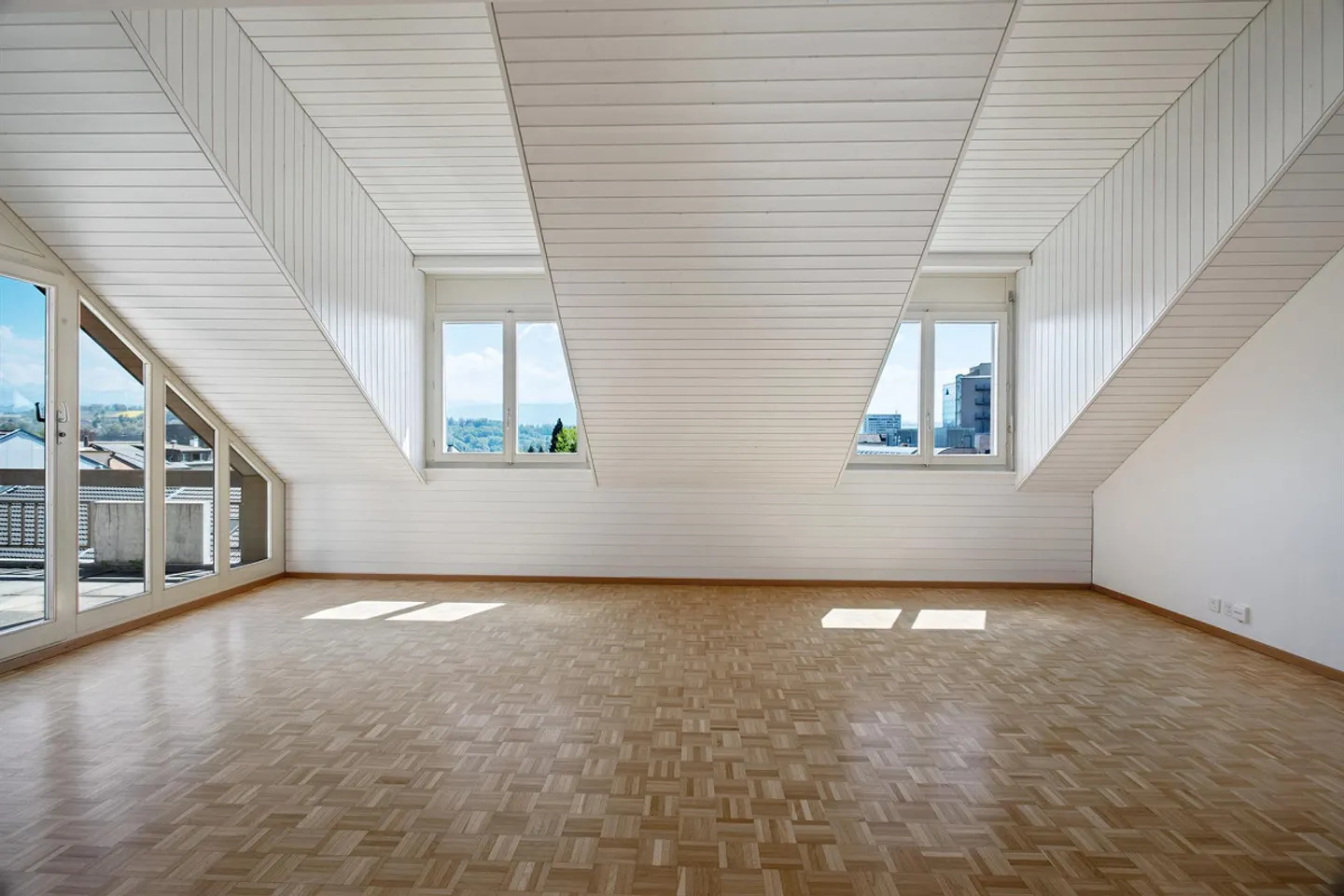 Renovated Apartment - Photo 2 of 6