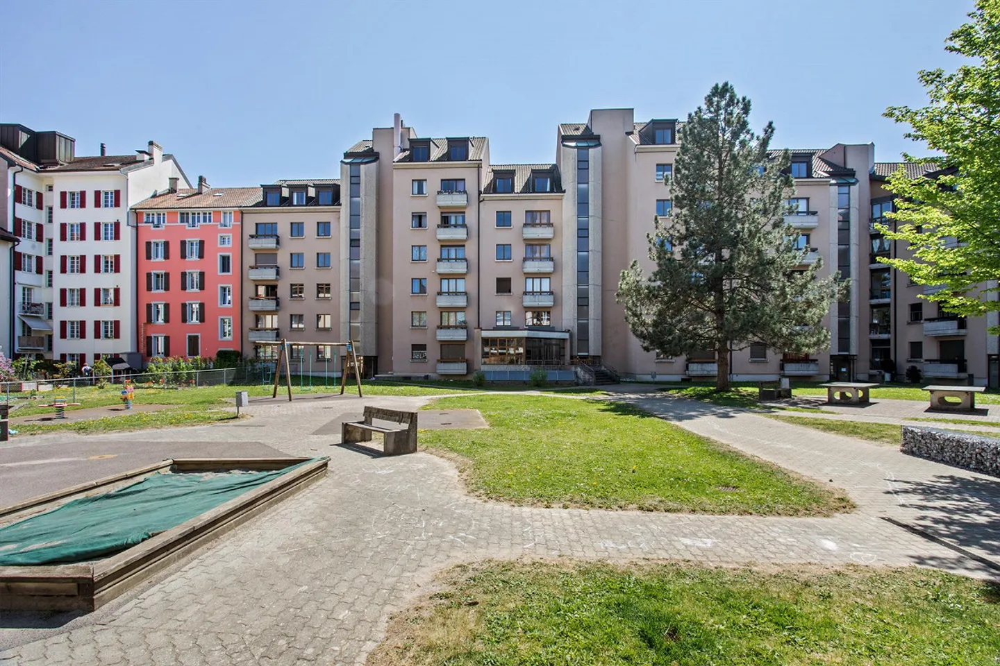 Renovated Apartment - Photo 6 of 6