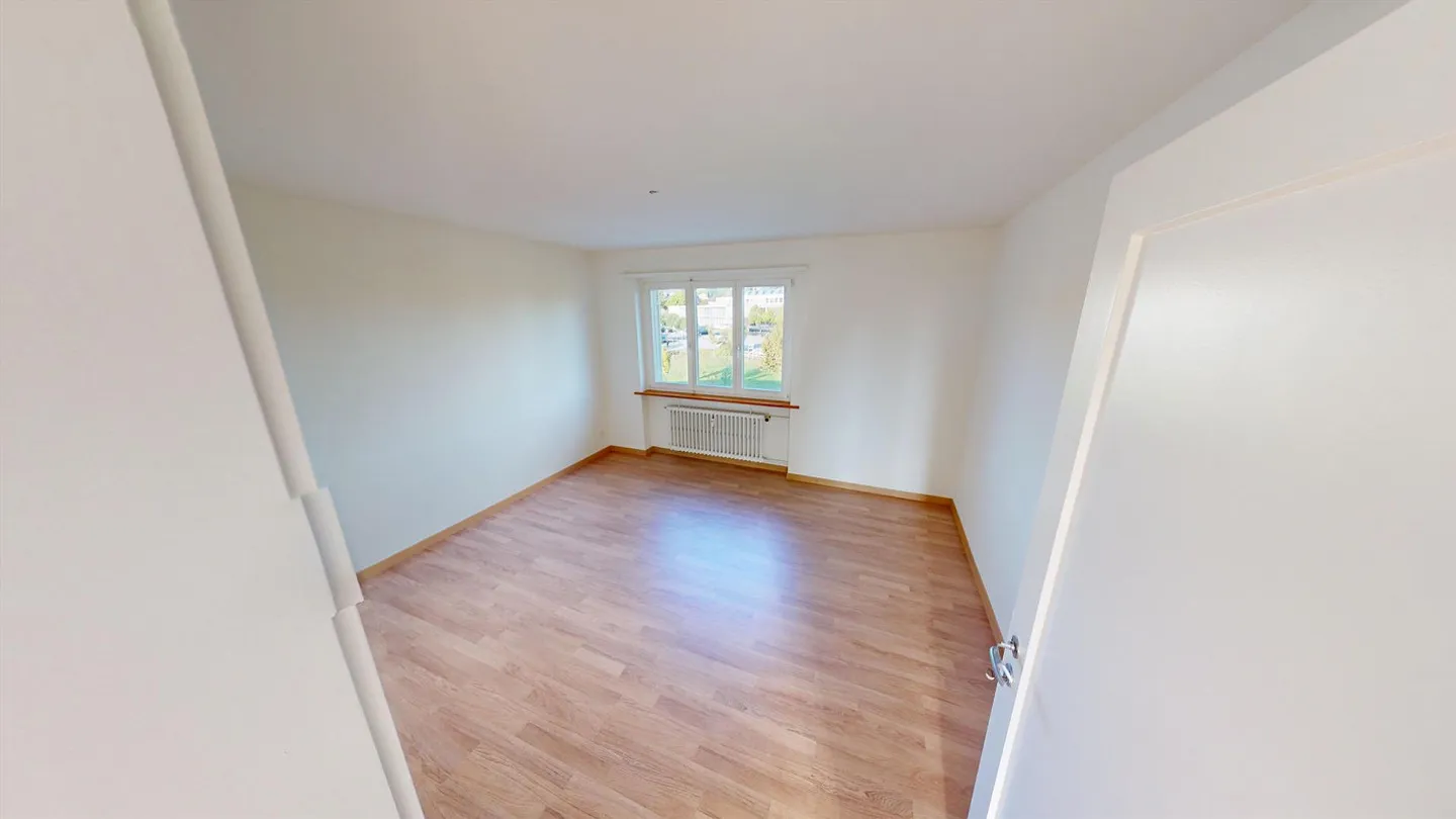 Here life feels good! 3-room apartment in Romanshorn! - Photo 3 of 7