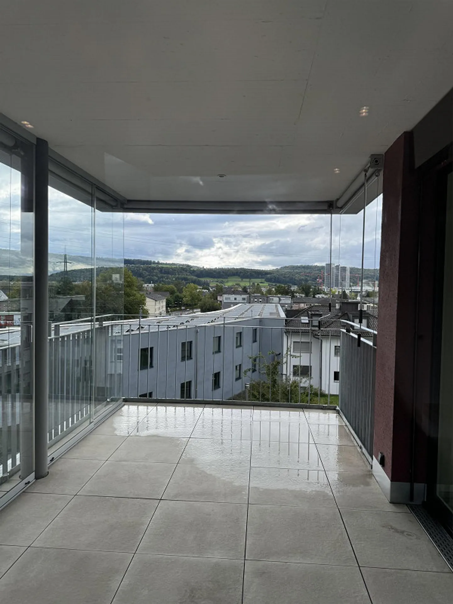 Beautiful 2.5 Room Apartment with Everything the Heart Desires - Photo 10 of 12