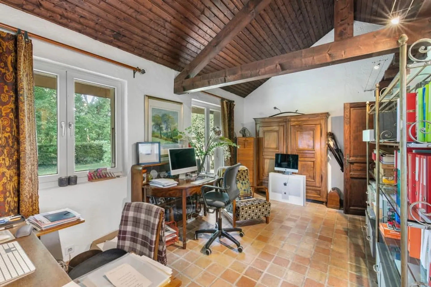 Maison de caractère au charme de château nichée au coeur d'une parcelle arborée - Photo 12 sur 13