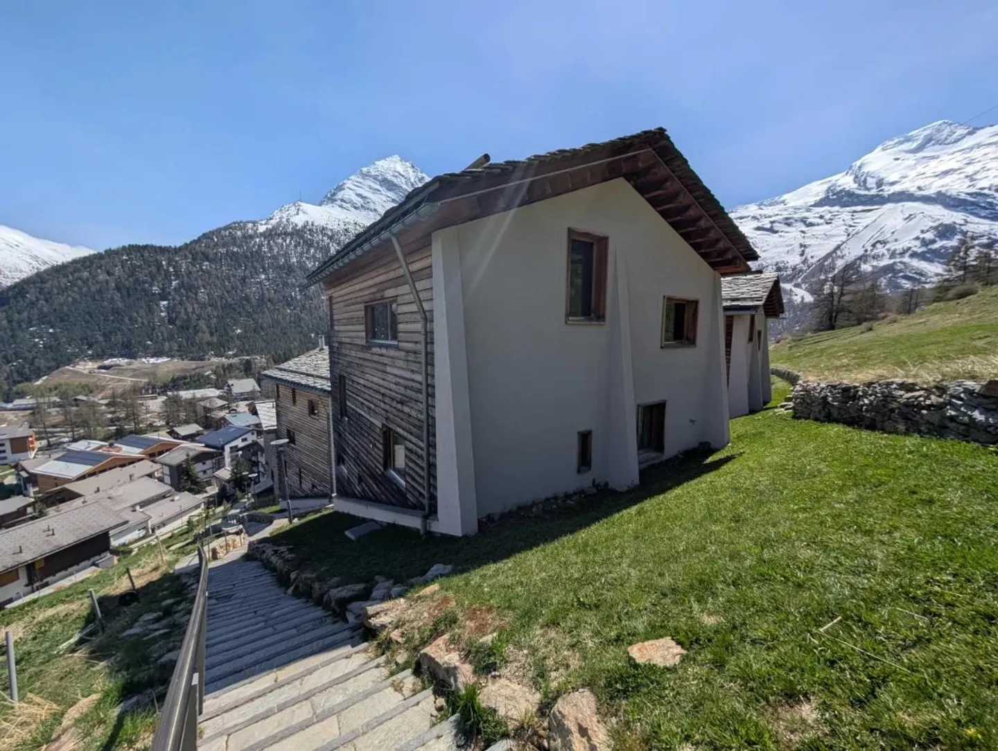 Chalet per vacanze esclusivo con vista panoramica su Saas-Fee - Foto 3 di 10