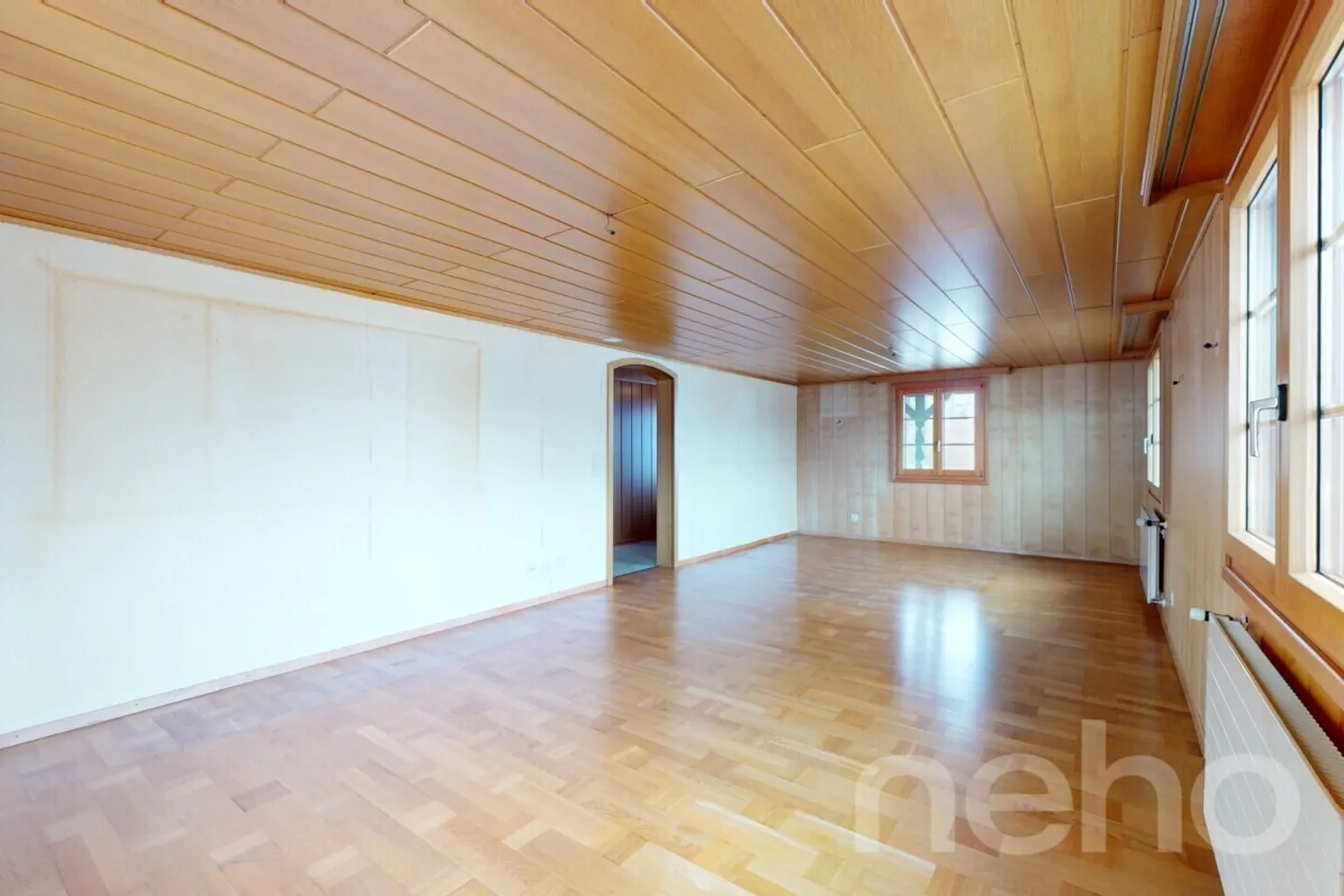 Charmantes Chalet mit Baupotenzial und großem Grundstück - Foto 7 von 13