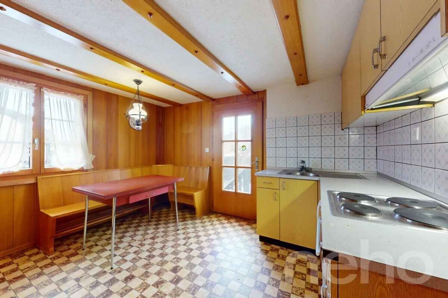 Charmantes Chalet mit Baupotenzial und großem Grundstück - Foto 8 von 13
